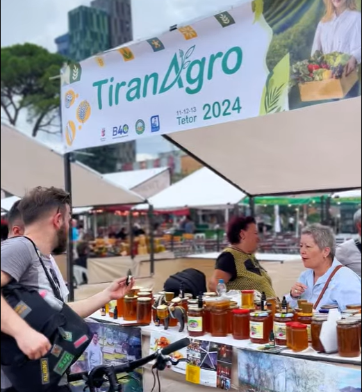 Panairi “Tirana Agro”, Denaj: Nga vaji i ullirit te jufkat e Dibrës, fermerët prezantojnë produktet “Made in Albania