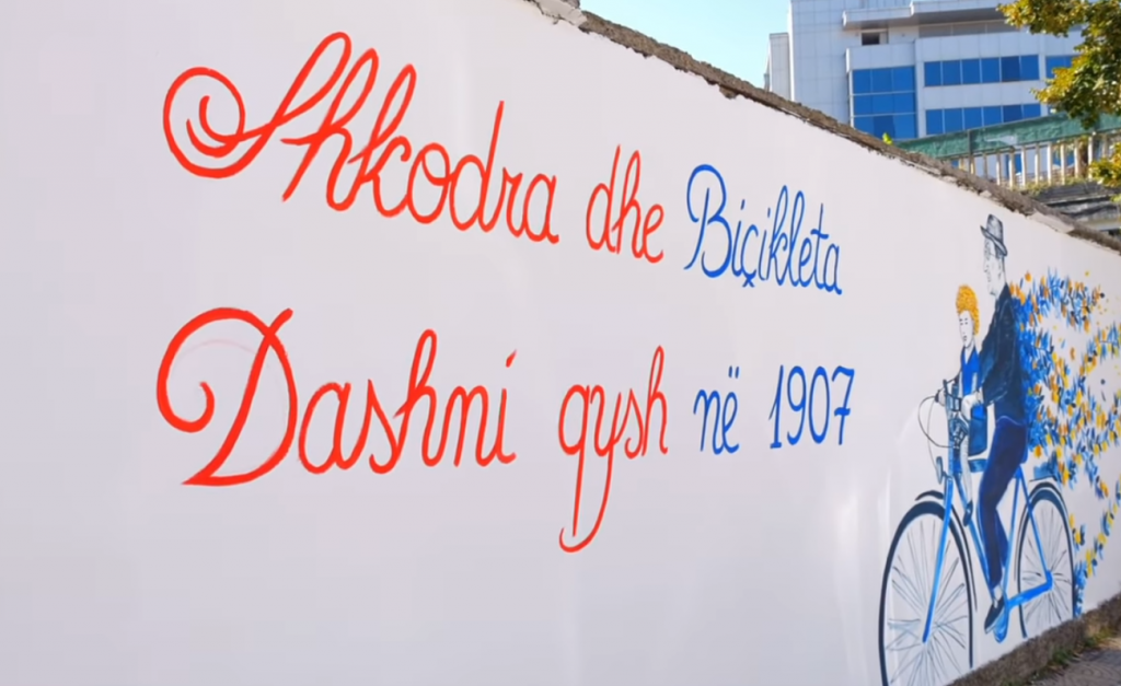 “Shkodra dhe biçikleta një dashni e përjetshme”, murale me simbolikën e qytetit nga artistja Nermin Shurdha