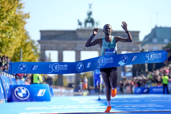 Etiopasja Mengesha fiton edicionin e 50-të të Maratonës së Berlinit