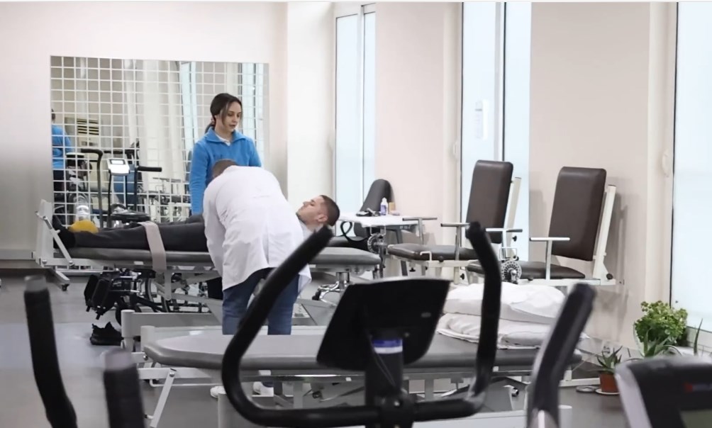 Shërbimi i Fizioterapisë tek Trauma, Koçiu: Mbi 800 pacientë kanë marrë shërbime në këto 3 muaj