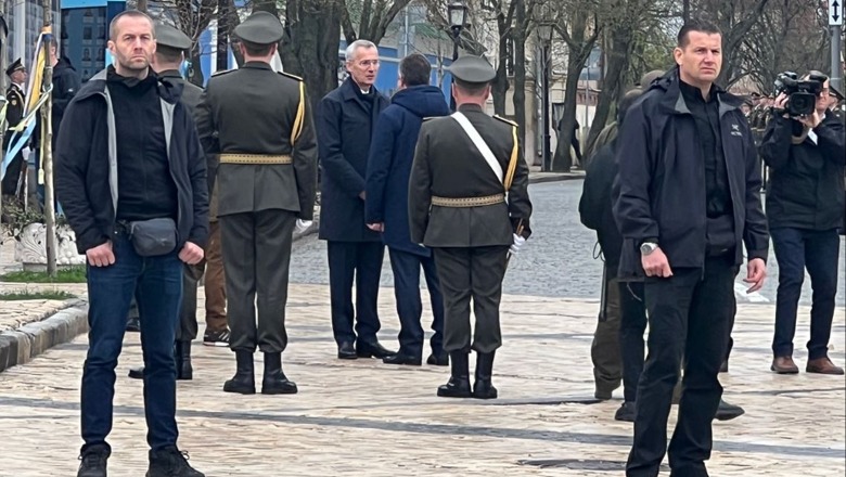 Sekretari i Përgjithshëm i NATO-s vizitë të papritur në Kiev