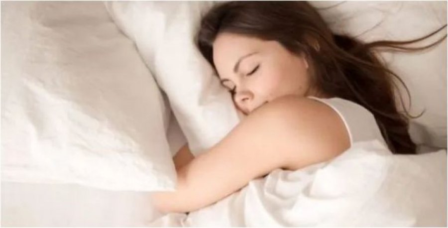 5 këshilla për të fjetur sa më qetë