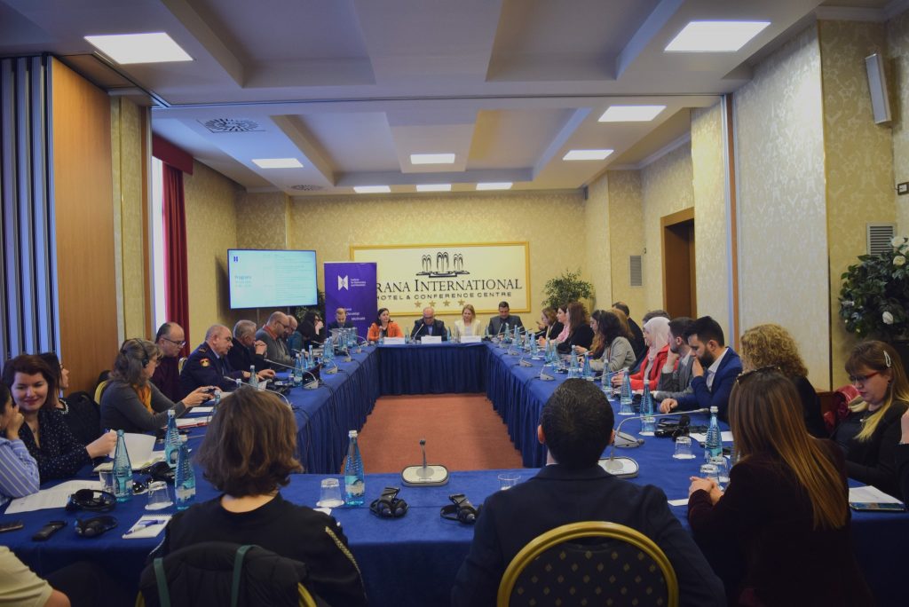 Parandalimi i ekstremizmit të dhunshëm, prezantohet studimi i IDM për Shqipërinë