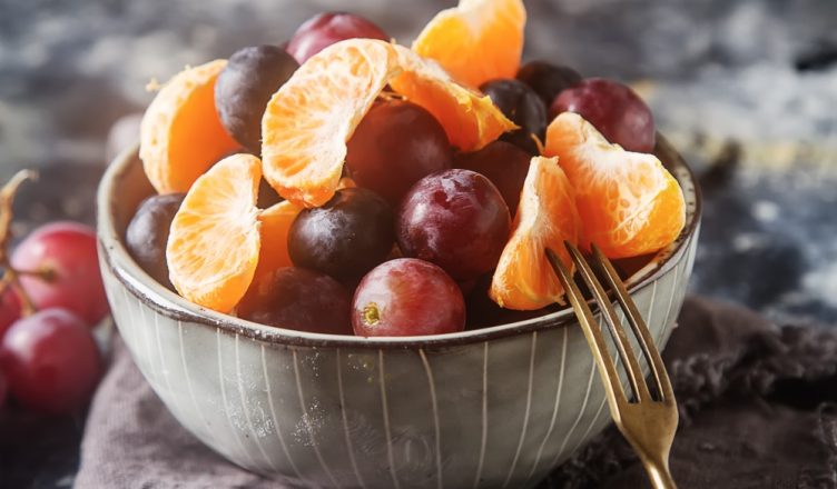 Frutat që duhen shmangur nëse po përpiqeni të humbni peshë