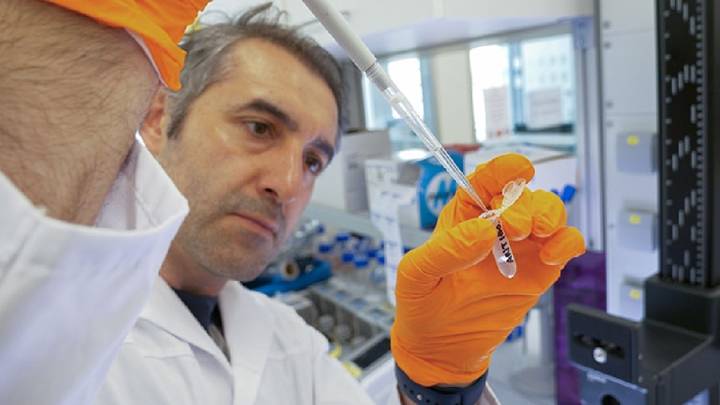 Eksperti turk ofron zgjidhje të reja për trajtimin e kancerit