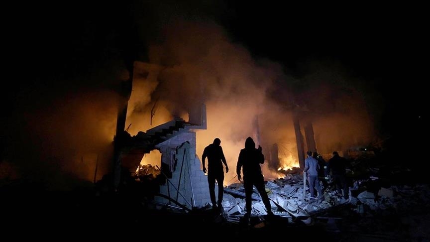 Izraeli bombardon zonën përreth spitalit Al-Amal në Gaza, vriten 10 palestinezë