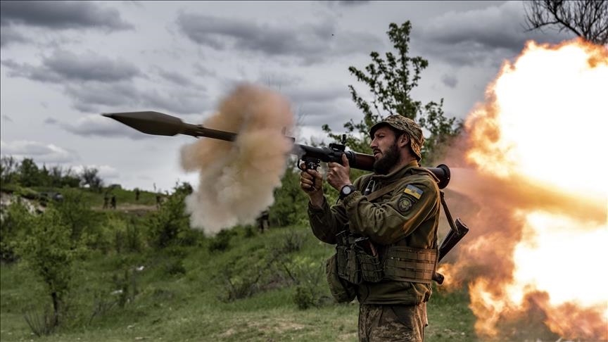 Gjermania kërkon nga vendet e BE-së të rrisin dërgesat e armëve në Ukrainë