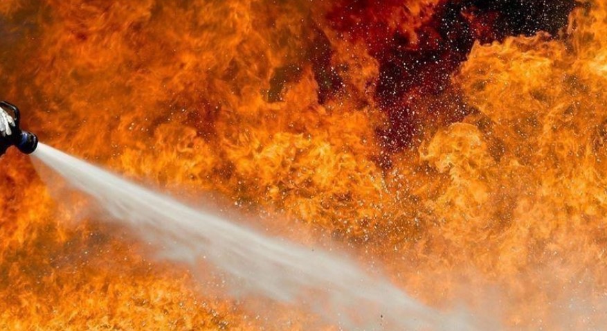 Ukrainë/ Zjarr pranë Sevastopolit, tetë punëtorë të vdekur dhe dy të plagosur