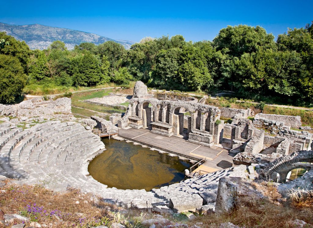“BNN Breaking”: Butrinti, një ndërthurje e rrënojave antike dhe shkëlqimit natyror