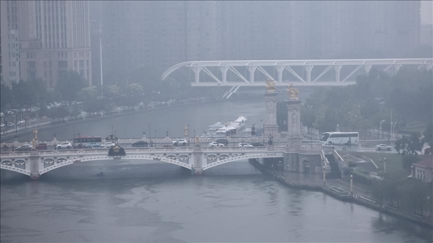 Kinë, 2 të vdekur pasi një anije mallrash goditi urën