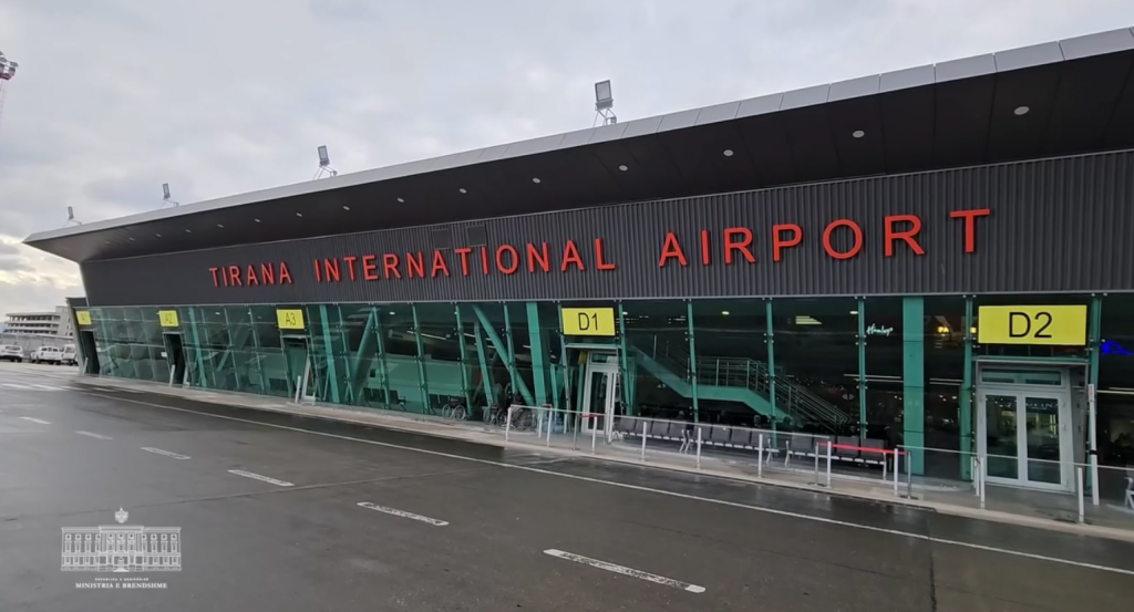TIA tejkalon për herë të parë në histori numrin e pasagjerëve të aeroportit të Beogradit