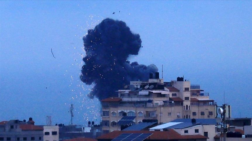 Izraeli kryen sulme ajrore ndaj disa pikave në Rripin e Gazës