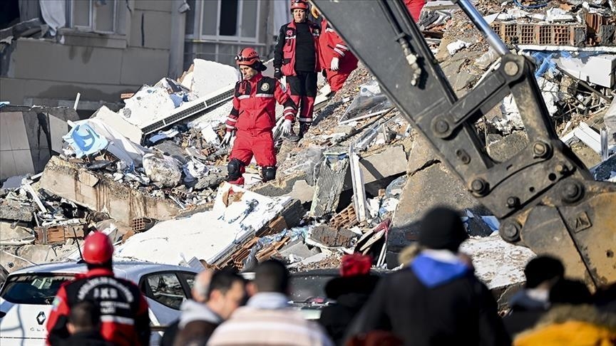 Ekipi i FSK-së arriti të shpëtojë edhe nënën e dyvjeçares nga rrënojat në Türkiye