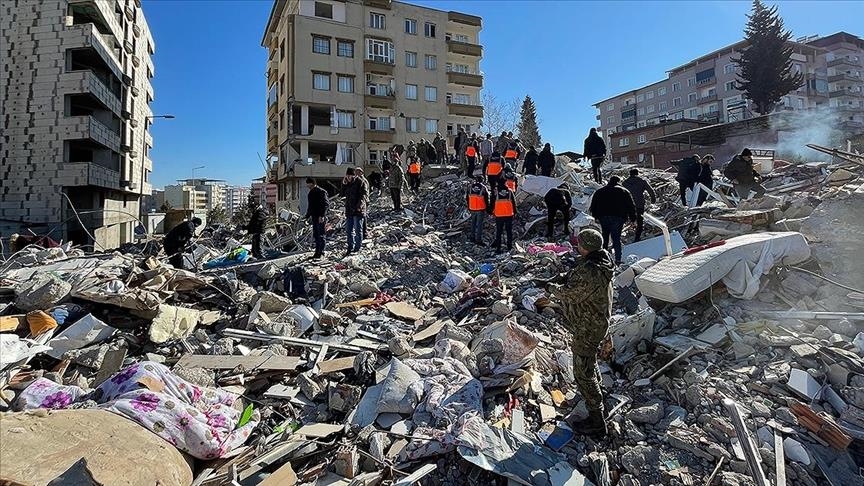Rusi, fillon dërgimi i ndihmave për të prekurit e tërmetit në Türkiye