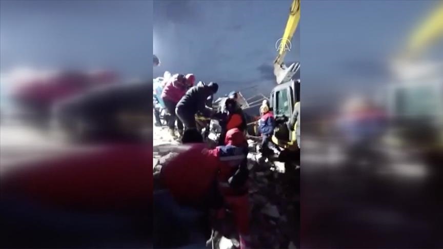Türkiye, pas 68 orësh nën rrënoja shpëtohen 6 persona, përfshirë 3 fëmijë në Hatay