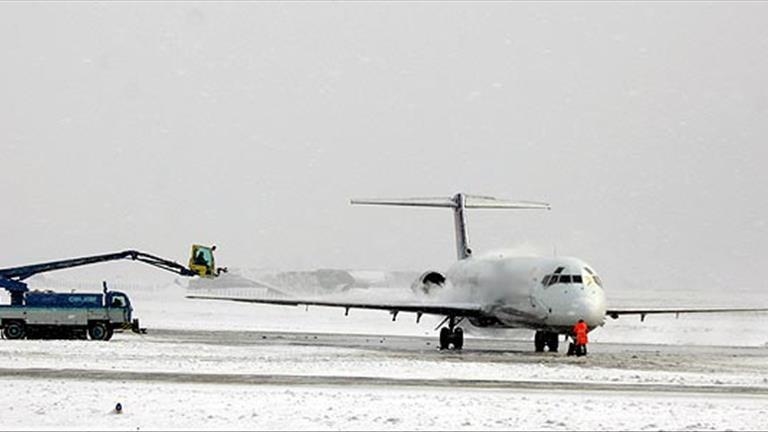  Gjermani, anulohen qindra fluturime për shkak të borës