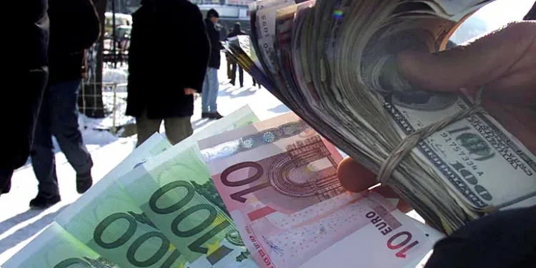 Vendimi: Euro, valuta e vetme në Kosovë