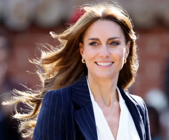 Kate Middleton i nënshtrohet një operacioni, anulohen të gjitha daljet e saj publike deri në Pashkë