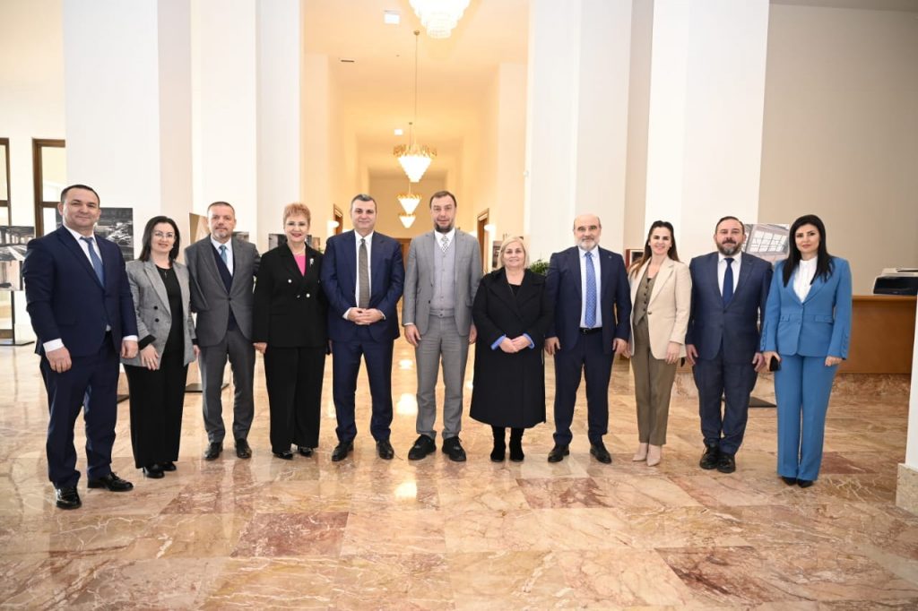 Komisioni për Ekonominë dhe Financat vizitë në Bankën e Shqipërisë
