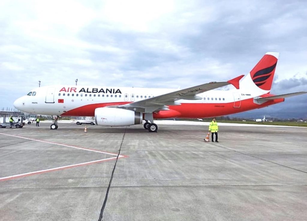 Aeroporti Ndërkombëtar i Tiranës thyen rekord, 7.25 milionë pasagjerë në 2023