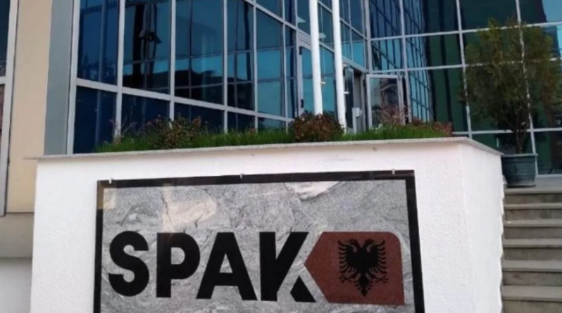 Mori 25 mijë euro për të ndikuar tek gjyqtarët, SPAK përfundon hetimet për avokatin Petraq Semani