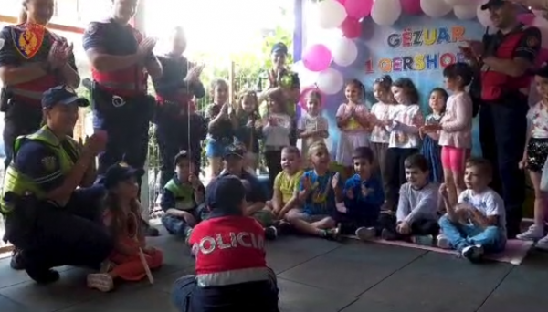 'Gëzuar 1 Qershorin!', Policia e Shtetit uron fëmijët në mbarë vendin: Siguria e tyre, borxh që i kemi të ardhmes sonë!