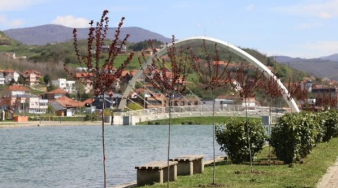 Mitrovicë/ Gjendet e pajetë në liqen 56-vjeçarja