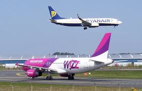 Vijon skandali, shtyhen 28 fluturime të Ryanair dhe Wizz Air! Dy kompanitë dëmtojnë imazhin e Rinasit, vlerësim negativ nga 'Flight Radar'! Autoritetet heshtin