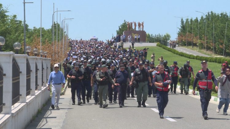 Sërish kontrolle, Policia e Shtetit zbarkon në kampin e muxhahedinëve