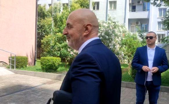 Sot jepet masa e sigurisë për Vangjush Dakon, mbërrin në SPAK avokati i tij