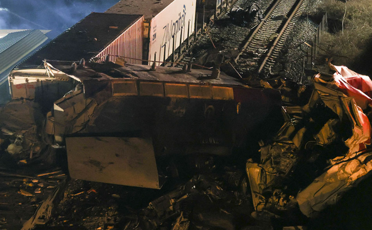 Përplasja e trenit në Greqi: Çelësi i harruar solli tragjedinë hekurudhore