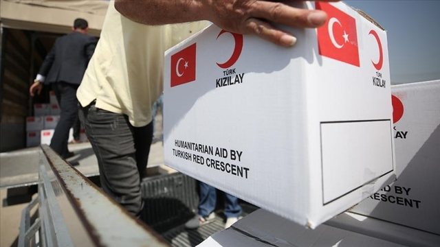 Gjysmëhëna e Kuqe e Turqisë dërgon anijen më të madhe me ndihma në Gaza