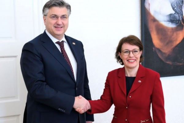 Gërvalla takoi kryeministrin kroat: Kosova ka ofertë dhe klimë të mirë për investime