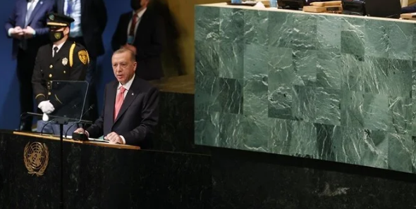 Video e re në serinë ‘Bana Sen Lazımsın’ shfaq arritjet e presidentit Erdogan në diplomaci: Bota është më e madhe se 5