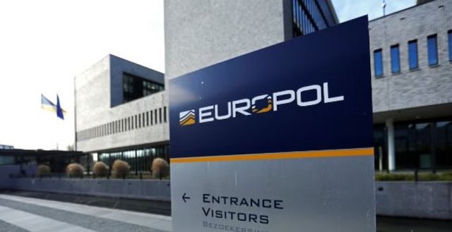 ''Pandora''/ Operacion në 5 shtete i EUROPOL-it, përfshirë Shqipërinë dhe Kosovën. Shkatërrohen 12 'Call Center'
