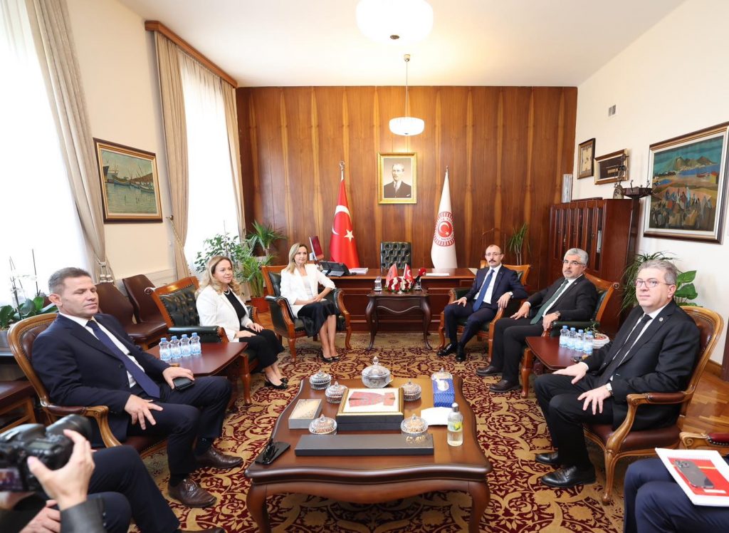 Forcimi i bashkëpunimit Shqipëri-Turqi, në fokus siguria dhe ekonomia