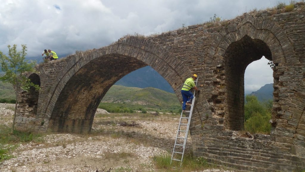 Ura e Zonjës, një atraksion i rëndësishëm i qarkut Gjirokastër
