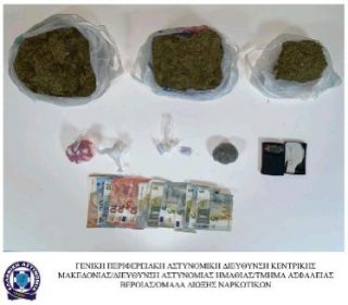 Shpërndante drogë në Selanik, arrestohet i riu shqiptar. Në banesë i gjendet heroinë dhe kanabis