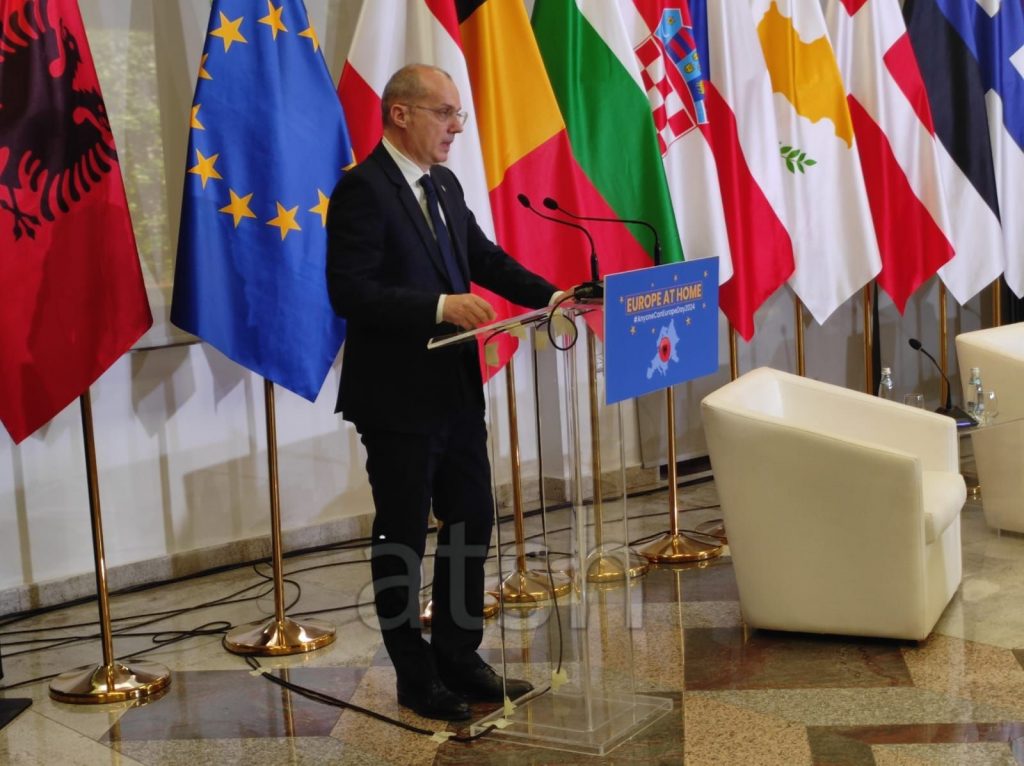 Hasani: Integrimi evropian, detyrim i madh yni ndaj brezave të rinj
