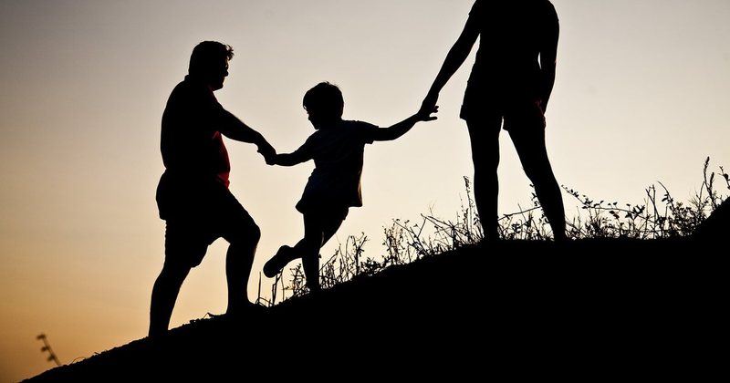 Në Vlorë, 1 në 5 familje është e përbërë nga një person - Rreth 4.3% e popullsisë totale në Shqipëri jeton vetëm