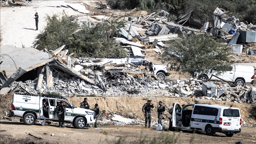 Izraeli shkatërron xhaminë në një fshat palestinez