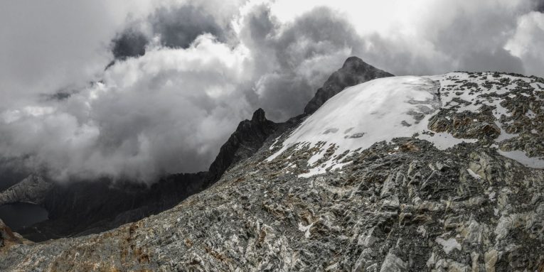 Shkrirja e akullnajave “ndryshon” kufirin Zvicër-Itali – Shtetet do të ripërcaktojnë territoret për shkak të ndryshimeve klimatike