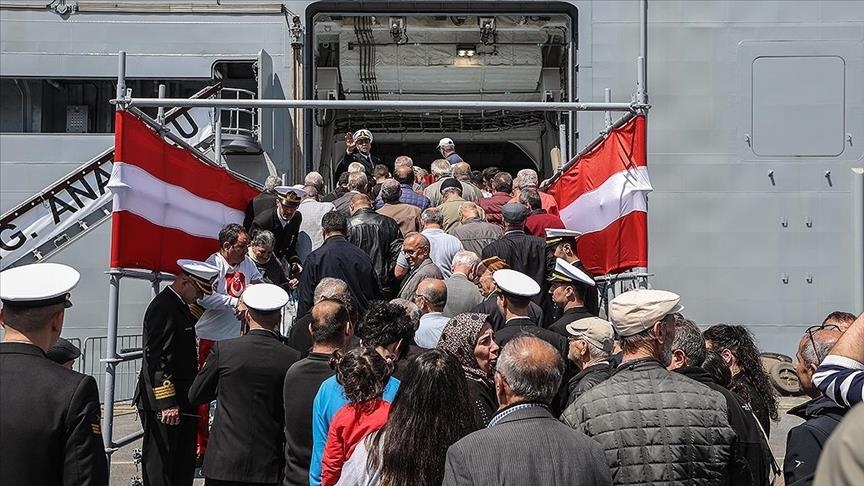 Interesim i madh nga qytetarët për anijen më të madhe luftarake turke 