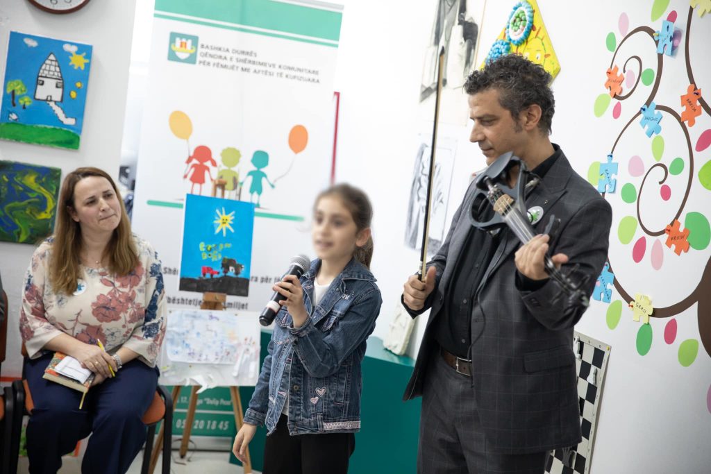Durrës, aktivitete në Ditën Botërore të Ndërgjegjësimit për Autizmin
