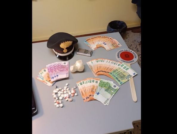 U kap ‘mat’ duke shitur doza kokaine, arrestohet 33-vjeçari shqiptar në Itali