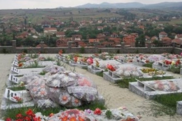 Osmani përkujton 24-vjetorin e Masakrës së Kralanit: Nënat presin lajm për më të dashurit