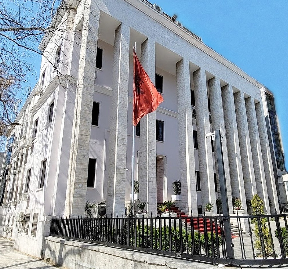 Gjykata e Lartë rrëzon rekursin e Berishës, mbetet në “arrest shtëpie”