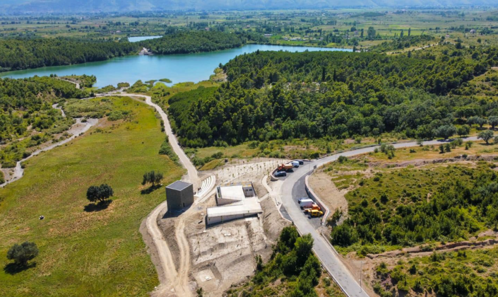 Godinë shumëfunksionale kulturore e rekreative pranë memorialit të At Gjergj Fishtës në Lezhë