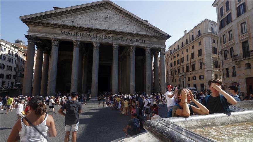 Italia shpall alarmin e kuq në 17 qytete pasi një tjetër valë e të nxehtit pritet të mërkurën