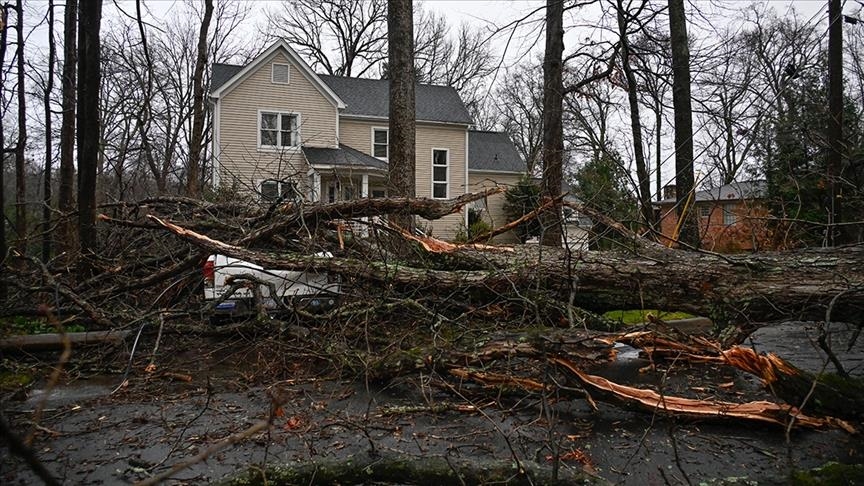Uragani Debby në SHBA shkaktoi të paktën 4 viktima